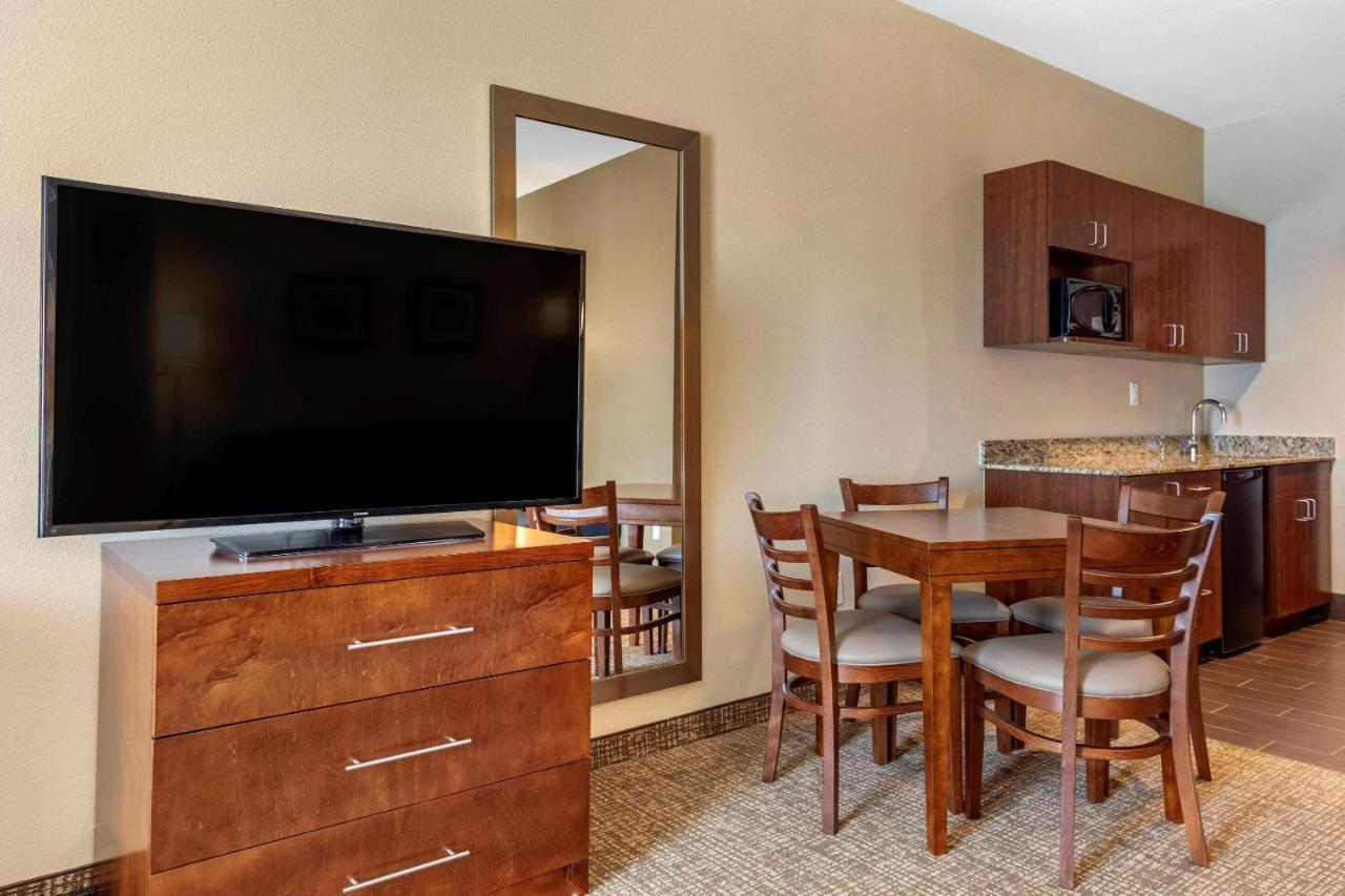 Comfort Inn & Suites Edgewood Buitenkant foto